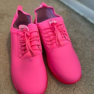 HOT Pink Clove Shoes NWOT